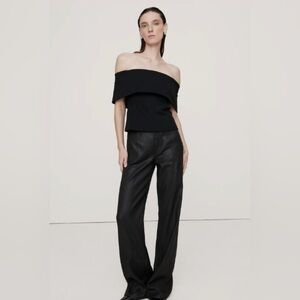NWT Banana Republic Lightweight Off Shoulder Ponte Black Top Size XL.